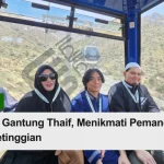 kereta gantung thaif menikmati pemandangan dari ketinggian