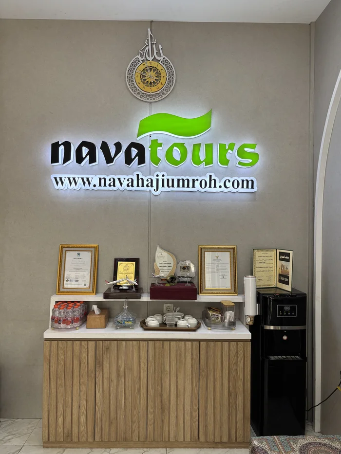 travel umroh haji terbaik di jakarta indonesia nava tour travel