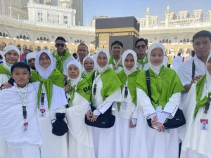 galeri umroh jamaah nava tour di masjidil haram mekkah ibadah bersama