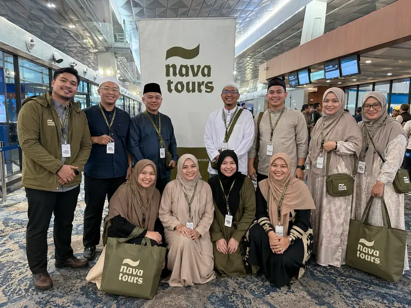 tim Nava Tour Travel bersama jamaah umroh resmi terpercaya